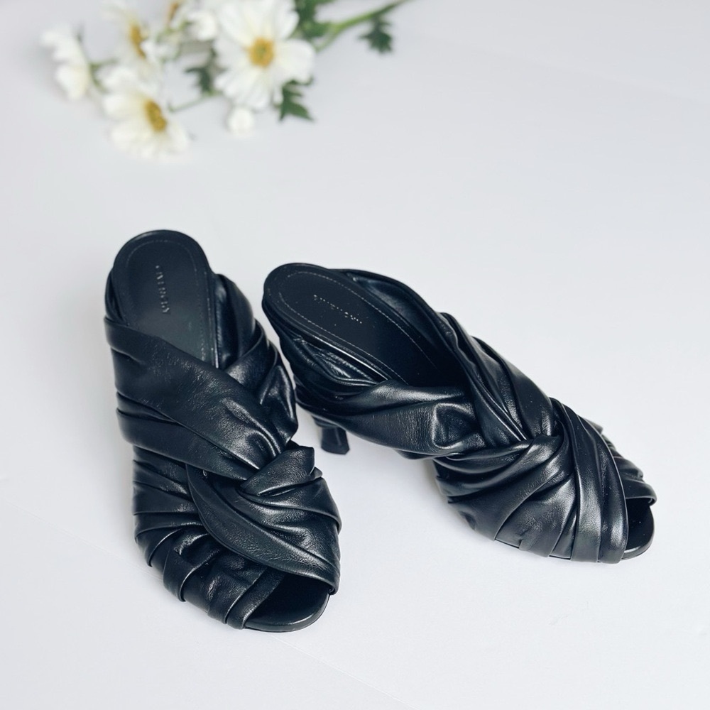 Givenchy Women’s Show Twist Leather Mule Pumps Black - Picture 4 of 13